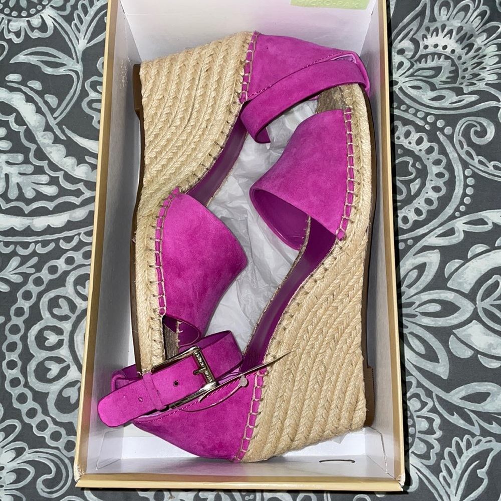 NEVER WORN!  Brand new fuchsia suede Vince Camuto espadrilles!!!